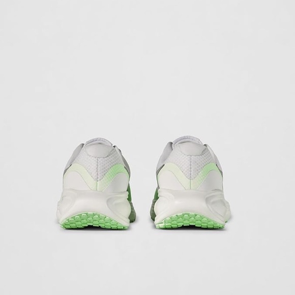 Nike Women's  Running Shoes - Picture 4 of 6